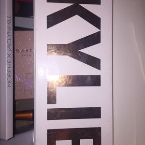 Kylie Jenner Peach Palette